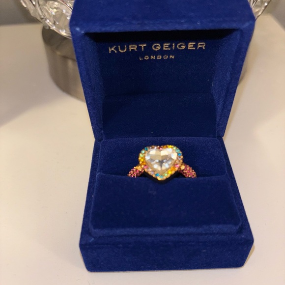 Kurt Geiger Pave Crystal Heart Ring Goldtone size 8 - Picture 5 of 7
